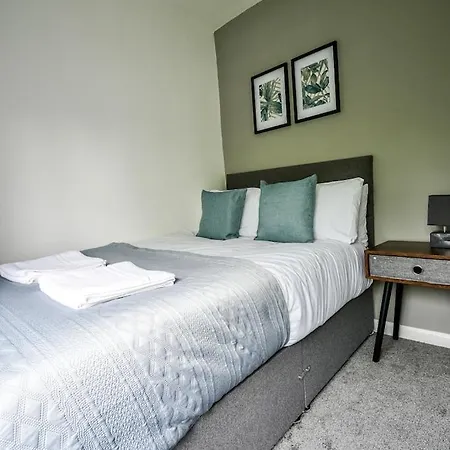 Keith House Workstays Uk 4 Bedrooms Holiday home *