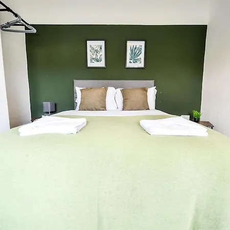 Keith House Workstays Uk 4 Bedrooms * מידלסבורו