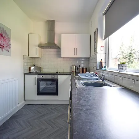 בית נופש Keith House Workstays Uk 4 Bedrooms